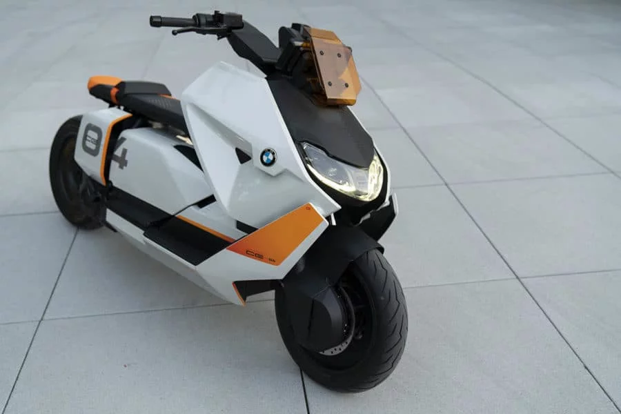 Découverte du scooter électrique version BMW