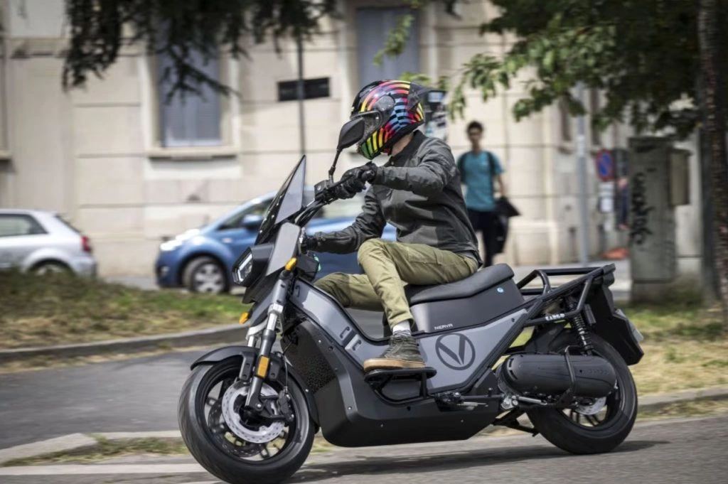 Scooter électrique Nerva Cargo