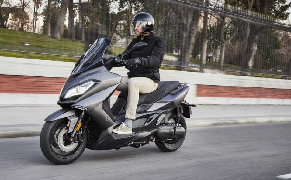 Batteries BYD pour scooters électriques : pourquoi c’est un atout majeur ?